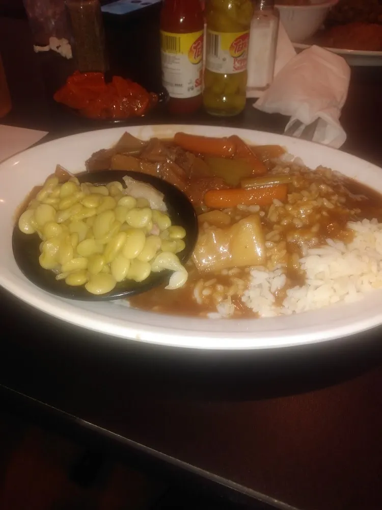Rice and Gravy with Vegetables